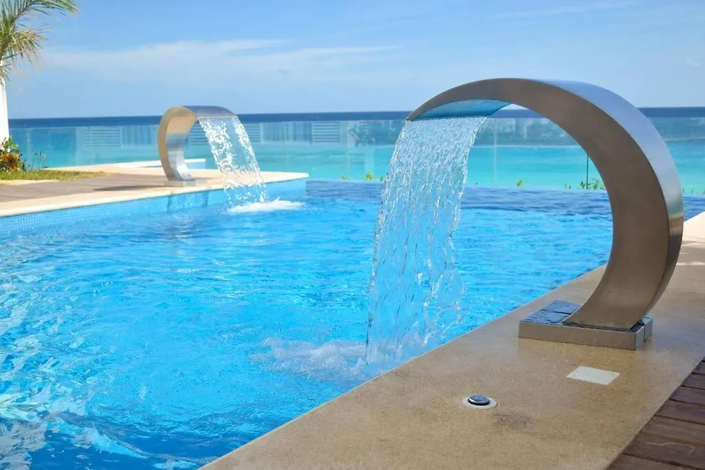 Estudio A Pie Playa, Increibles Vistas, Alberca, Gym, Jacuzzi, 3502 Cancun 0*,