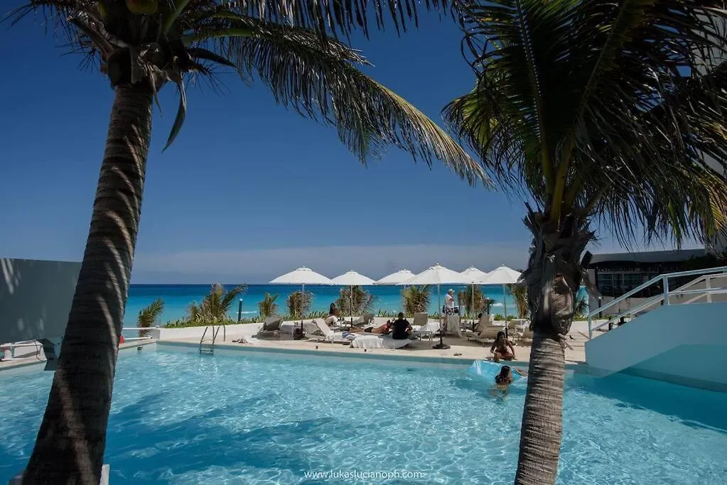 Apartment Estudio A Pie Playa, Increibles Vistas, Alberca, Gym, Jacuzzi, 3502 Cancun