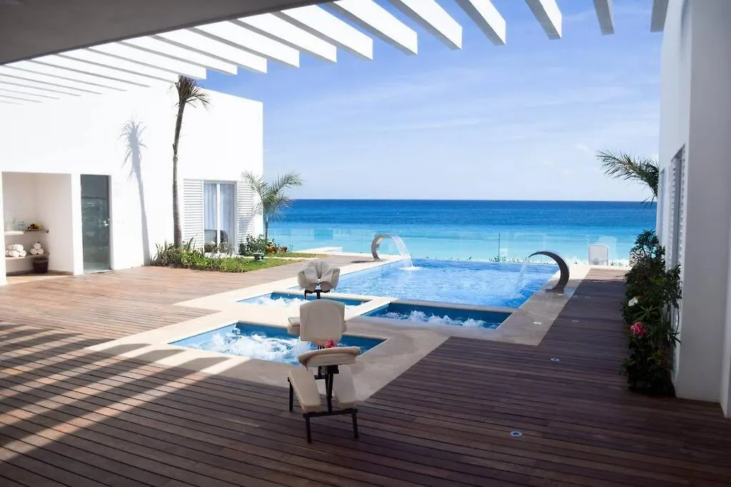 Estudio A Pie Playa, Increibles Vistas, Alberca, Gym, Jacuzzi, 3502 Cancun Mexico
