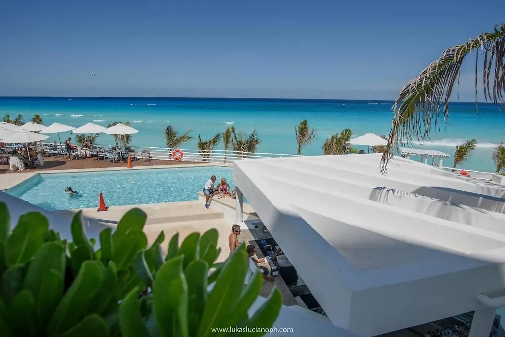 Estudio A Pie Playa, Increibles Vistas, Alberca, Gym, Jacuzzi, 3502 Cancun Mexico